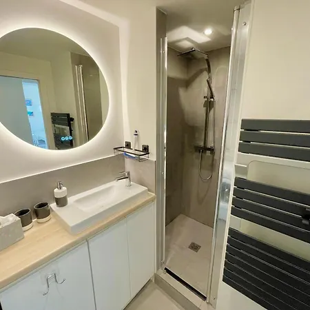 Climatise Face A Antibes, 3 Couchages, Parking, Proche Plages Et Commerces - Fr-1-789-3 * Antibes